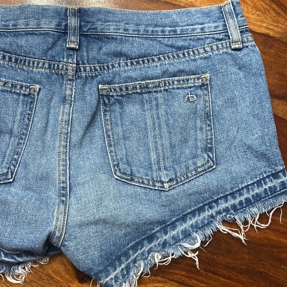 Rag & Bone Cutoff Short in Tully - Picture 8 of 10